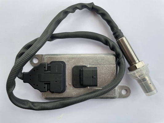 Capteur de NOx d'oxyde d'azote de 24 V Pour Iveco OEM 5WK96733B 5801754016